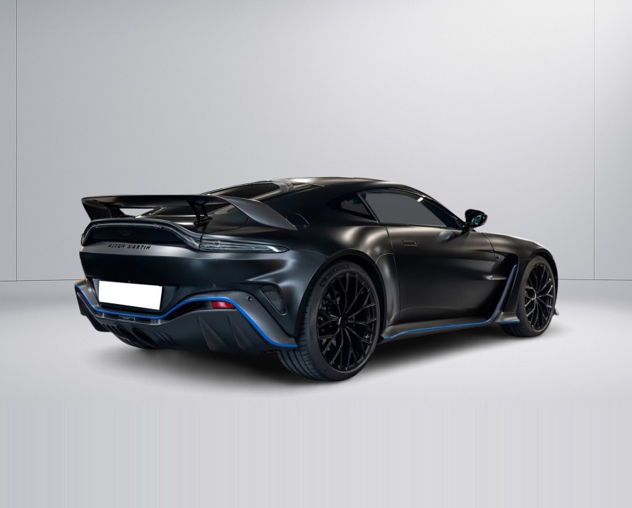 Aston Martin Vantage V12 (3)