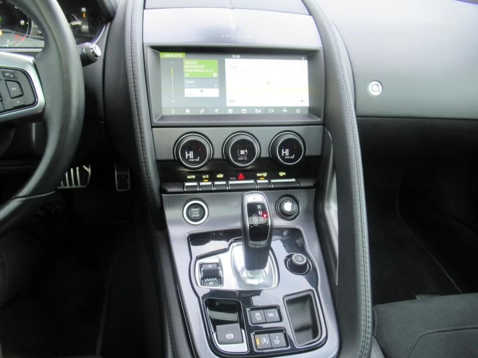 Jaguar F-Type P300 R-Dynamic - foto 15