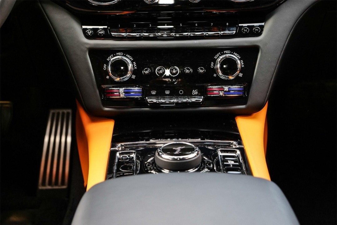 Rolls-Royce Spectre - foto 15