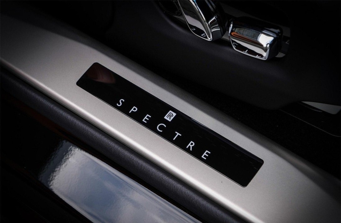 Rolls-Royce Spectre - foto 21