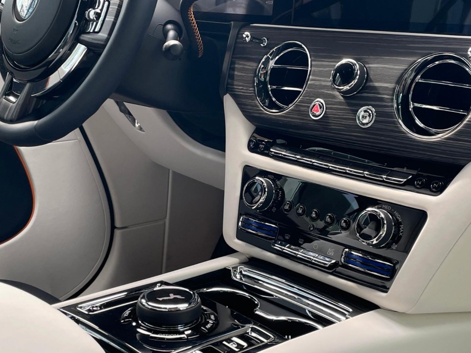 Rolls-Royce Spectre - foto 16