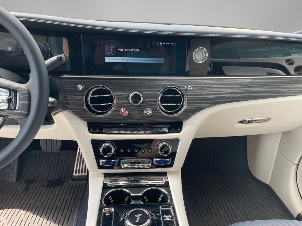 Rolls-Royce Spectre - foto 12