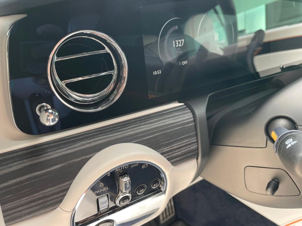 Rolls-Royce Spectre - foto 17