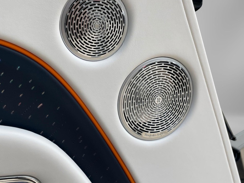 Rolls-Royce Spectre - foto 22