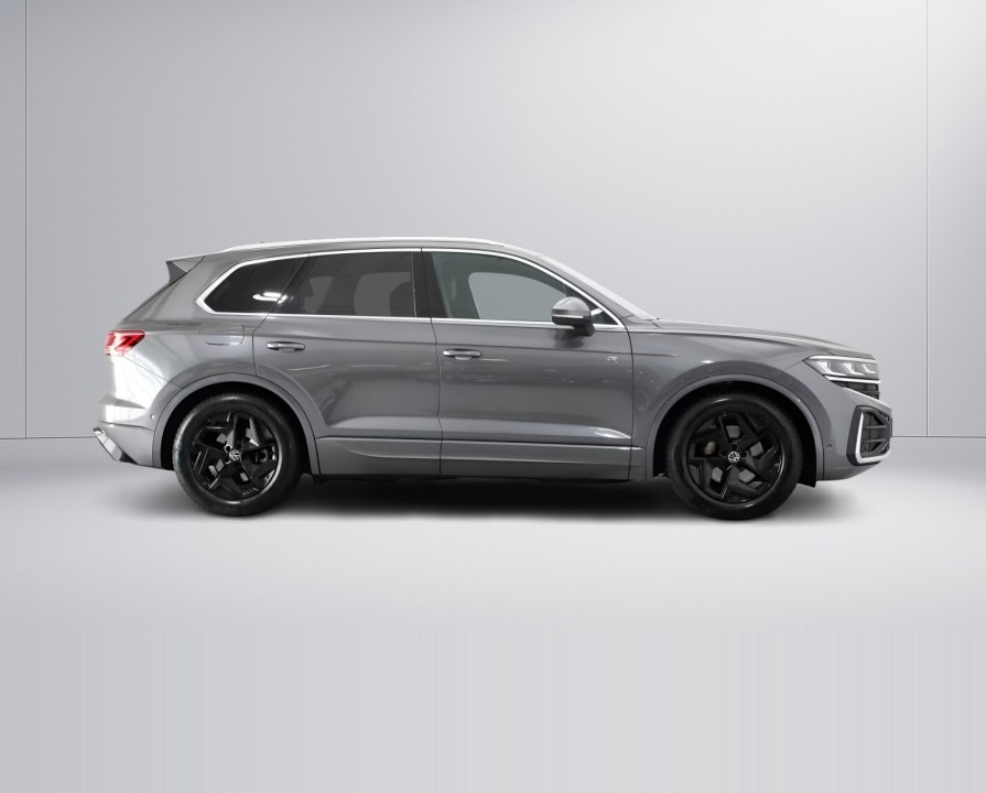 Volkswagen Touareg V6 TDI R-Line (2)