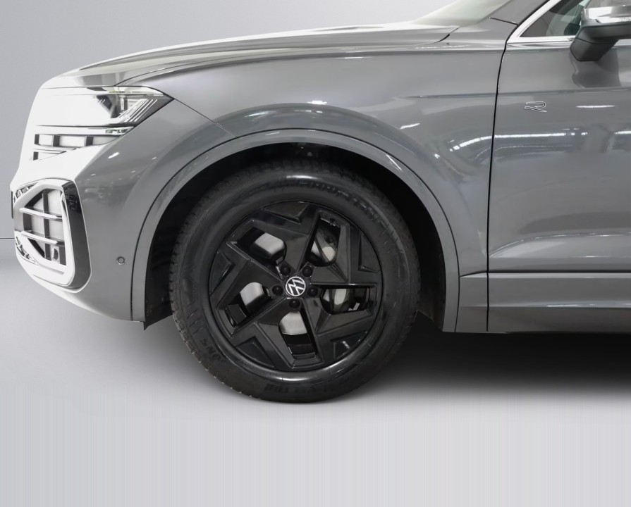 Volkswagen Touareg V6 TDI R-Line - foto 22