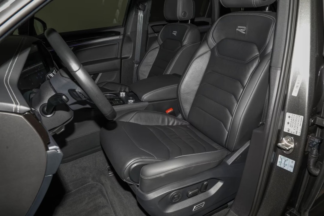 Volkswagen Touareg V6 TDI R-Line - foto 11