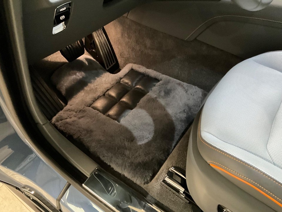 Rolls-Royce Spectre - foto 17