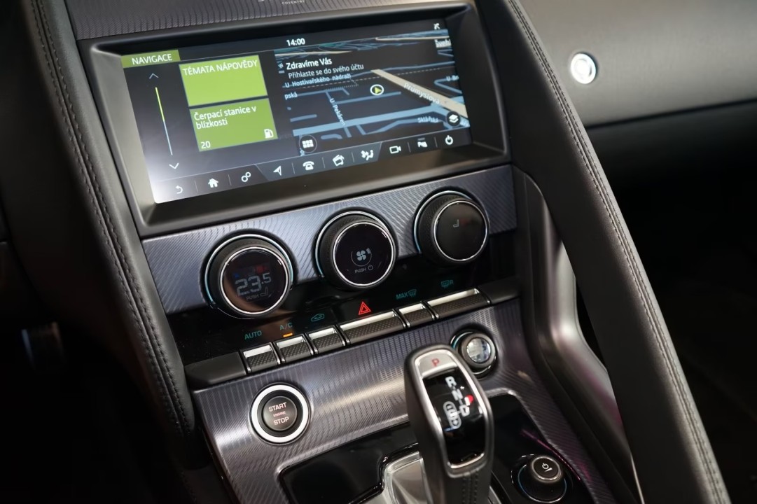 Jaguar F-Type P300 R-Dynamic - foto 15