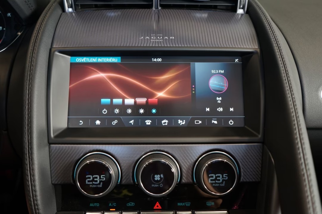 Jaguar F-Type P300 R-Dynamic - foto 17