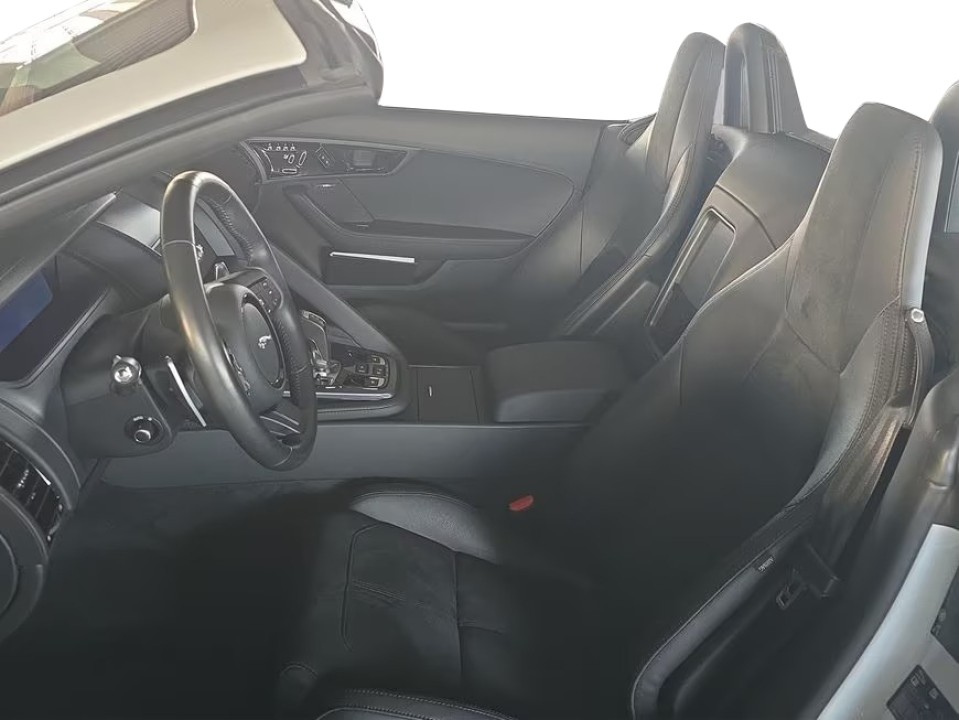 Jaguar F-Type P450 R-Dynamic - foto 10