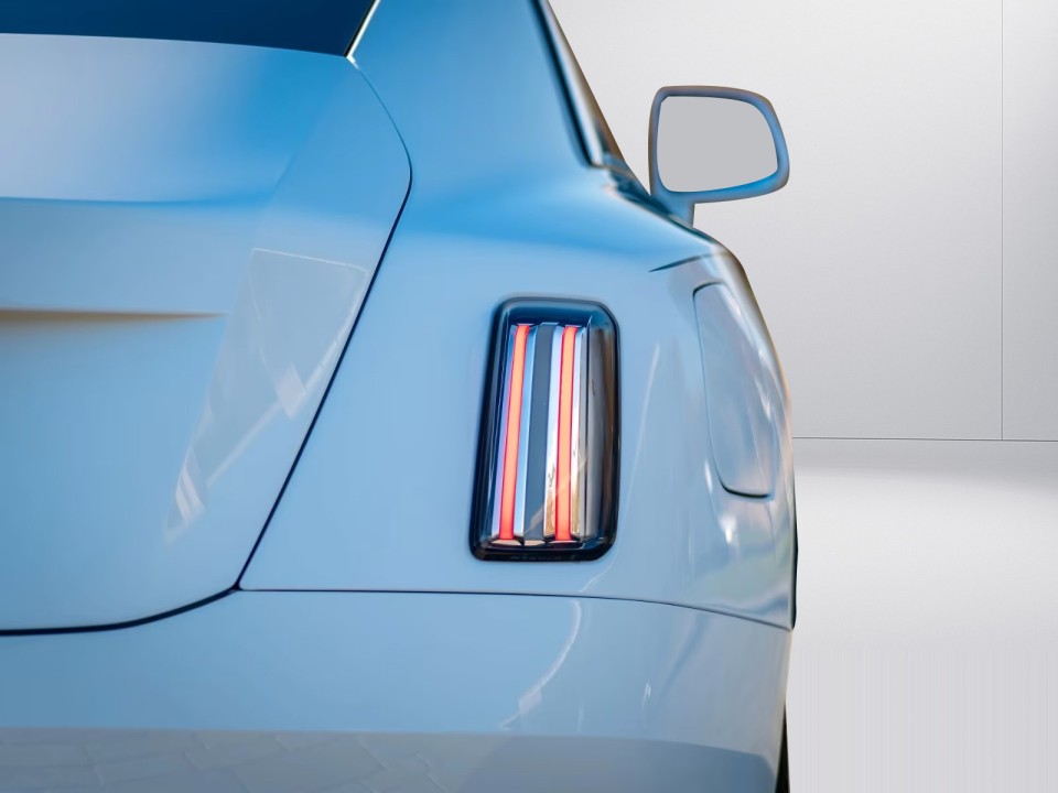 Rolls-Royce Spectre - foto 18