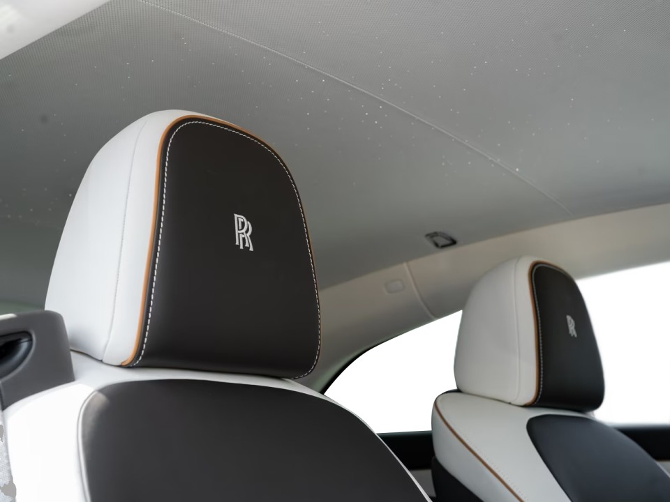 Rolls-Royce Spectre - foto 16