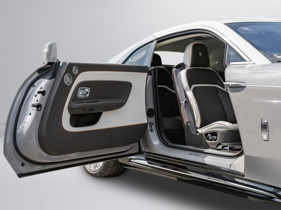 Rolls-Royce Spectre - foto 17