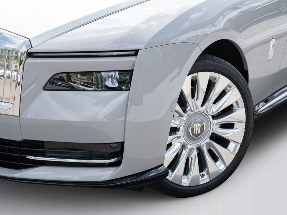 Rolls-Royce Spectre - foto 23