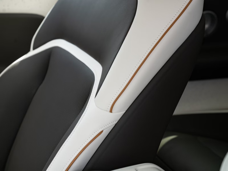 Rolls-Royce Spectre - foto 15