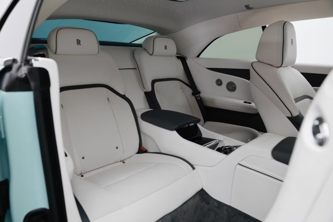 Rolls-Royce Spectre - foto 22