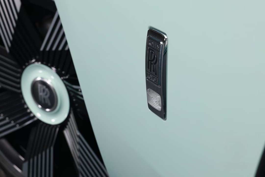 Rolls-Royce Spectre - foto 33