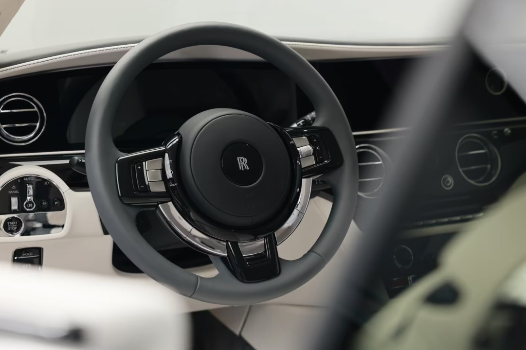 Rolls-Royce Spectre - foto 10