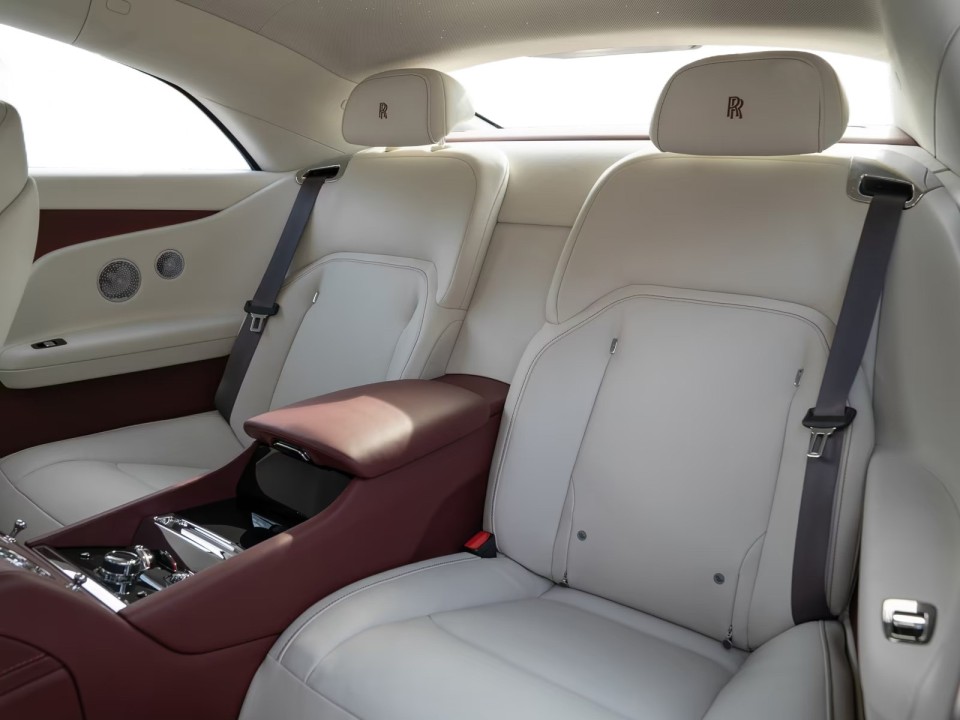 Rolls-Royce Spectre - foto 16