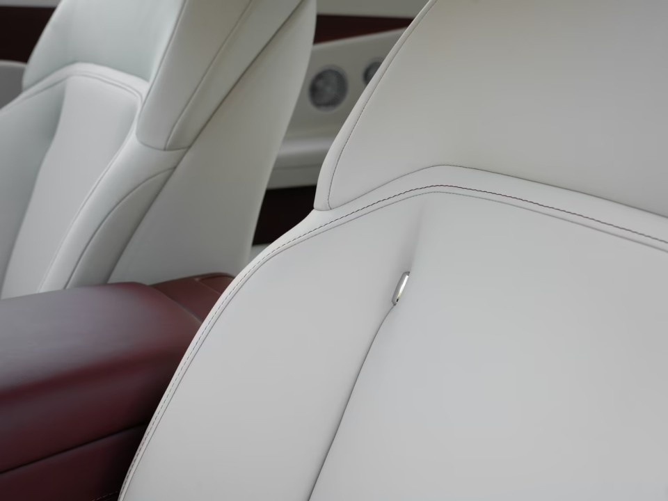 Rolls-Royce Spectre - foto 15