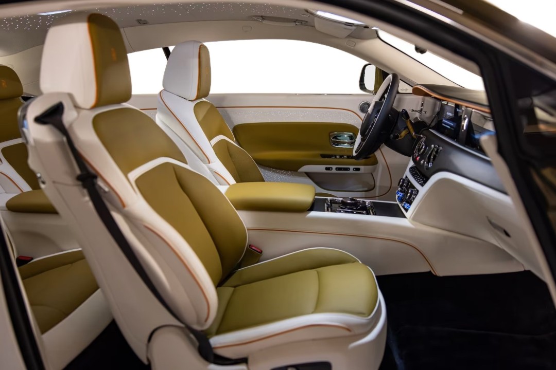 Rolls-Royce Spectre - foto 8