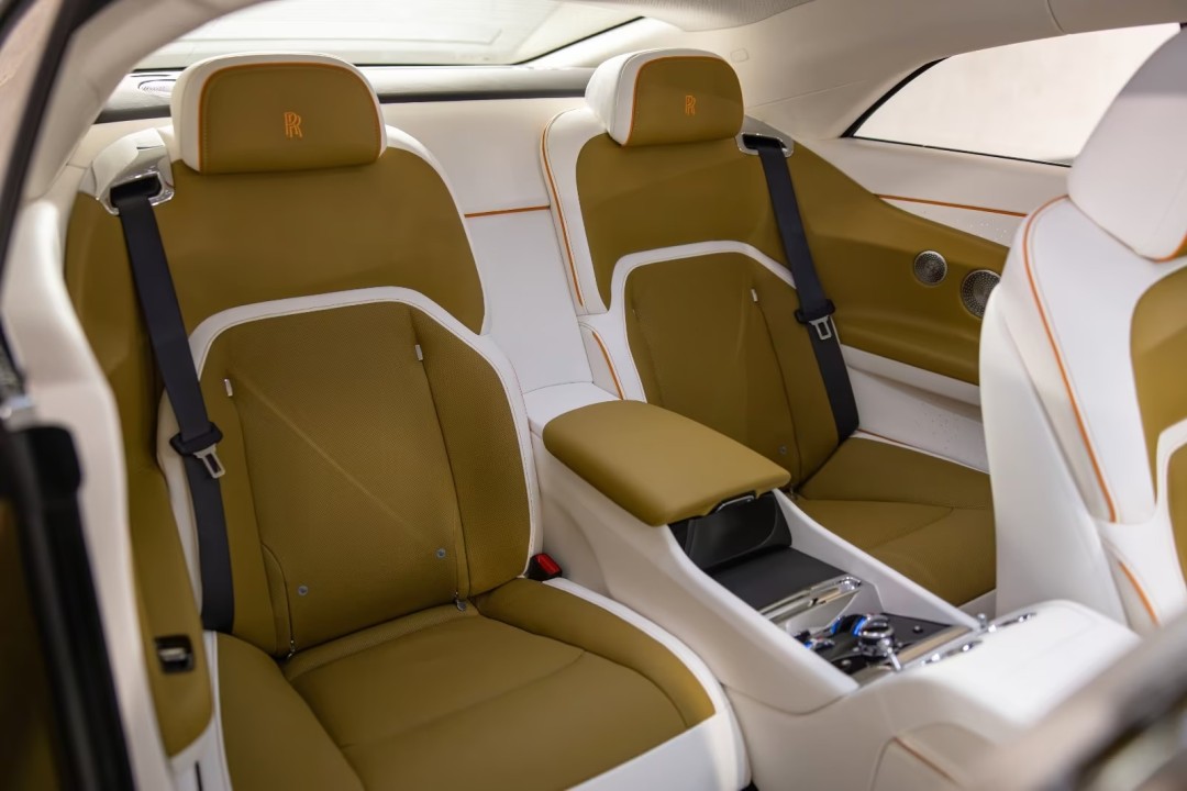 Rolls-Royce Spectre - foto 11