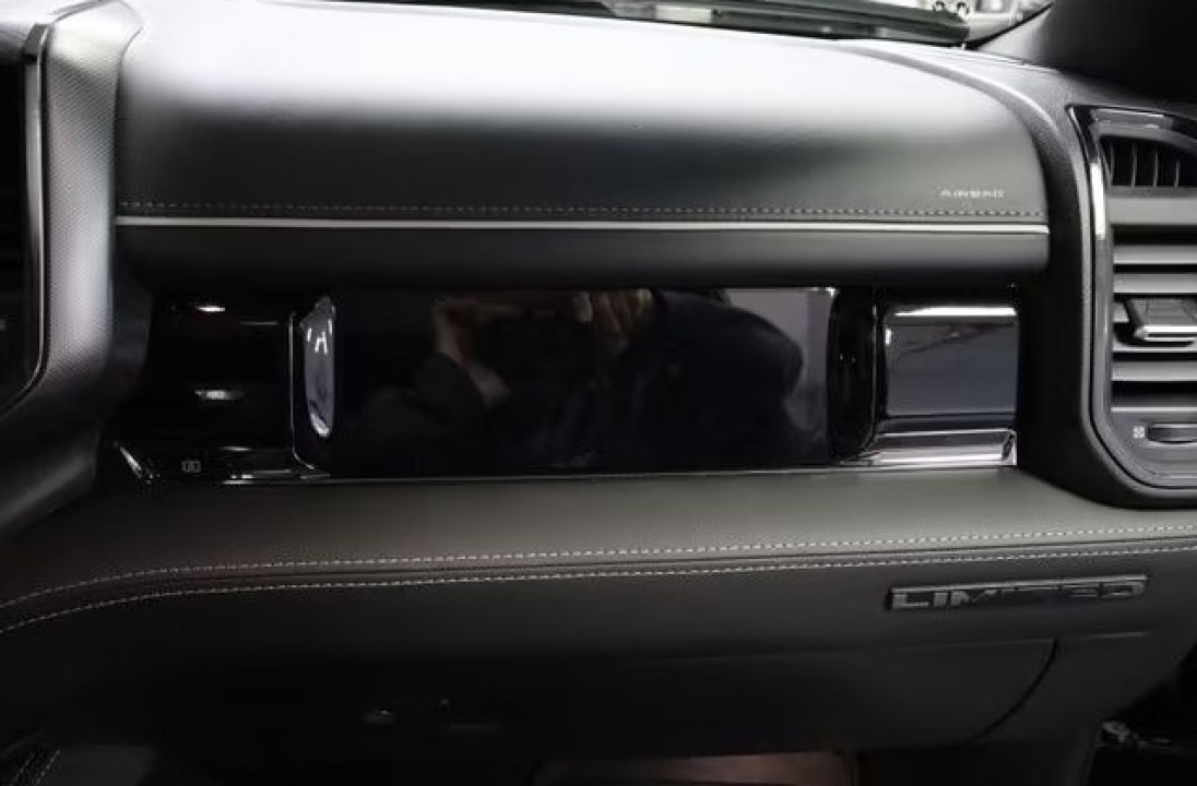 Dodge RAM 1500 Limited - foto 28