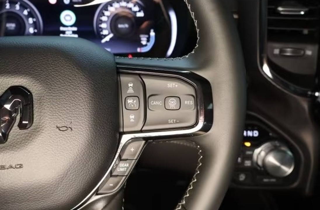 Dodge RAM 1500 Limited - foto 14