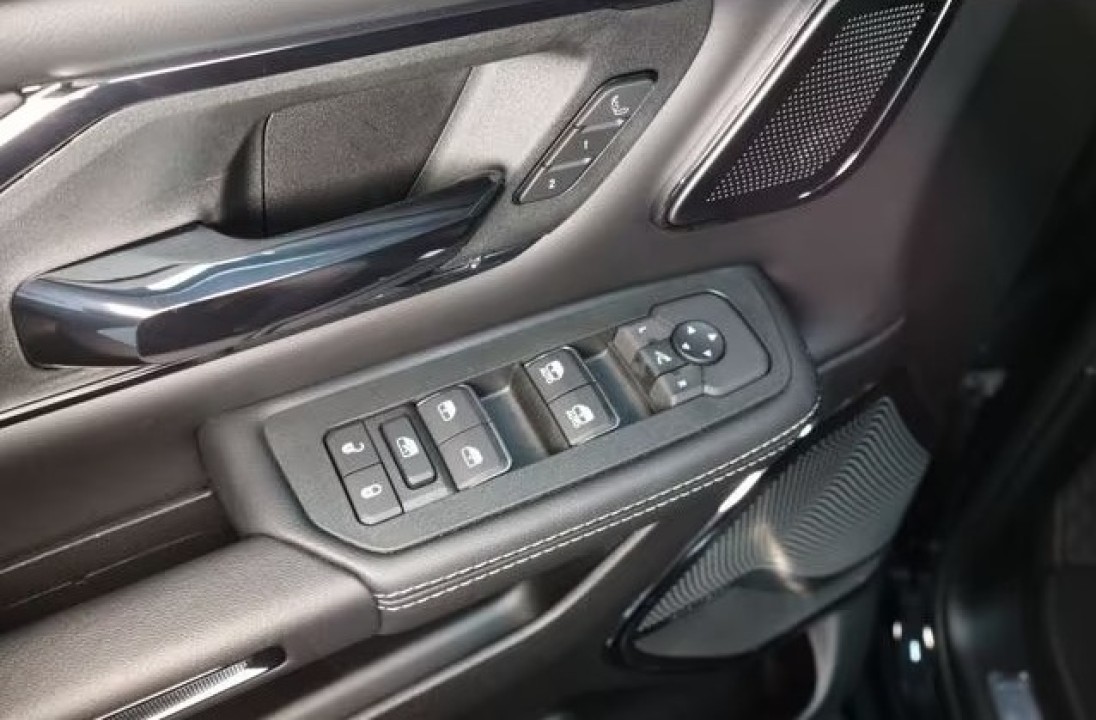 Dodge RAM 1500 Limited - foto 39