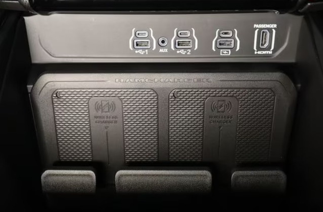 Dodge RAM 1500 Limited - foto 26