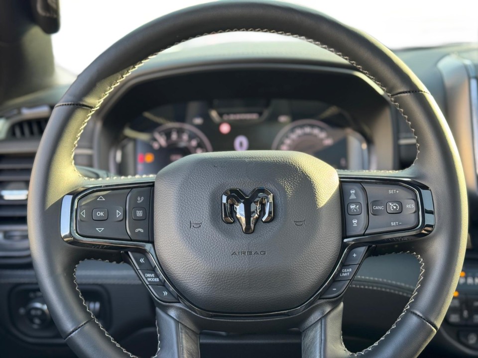 Dodge RAM 1500 Limited - foto 26