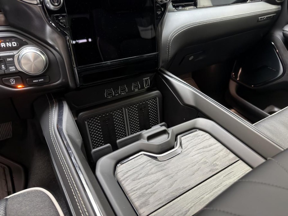 Dodge RAM 1500 Limited - foto 22