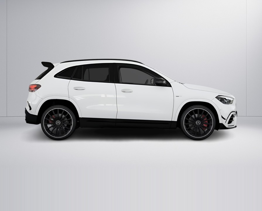 Mercedes-Benz GLA 35 AMG (3)