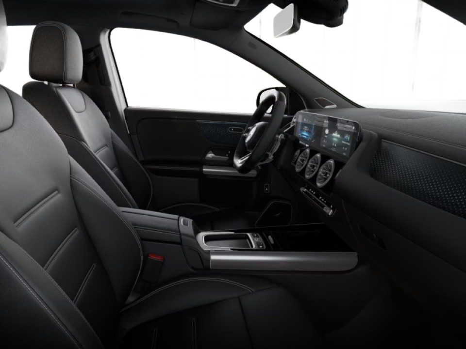 Mercedes-Benz GLA 35 AMG - foto 16