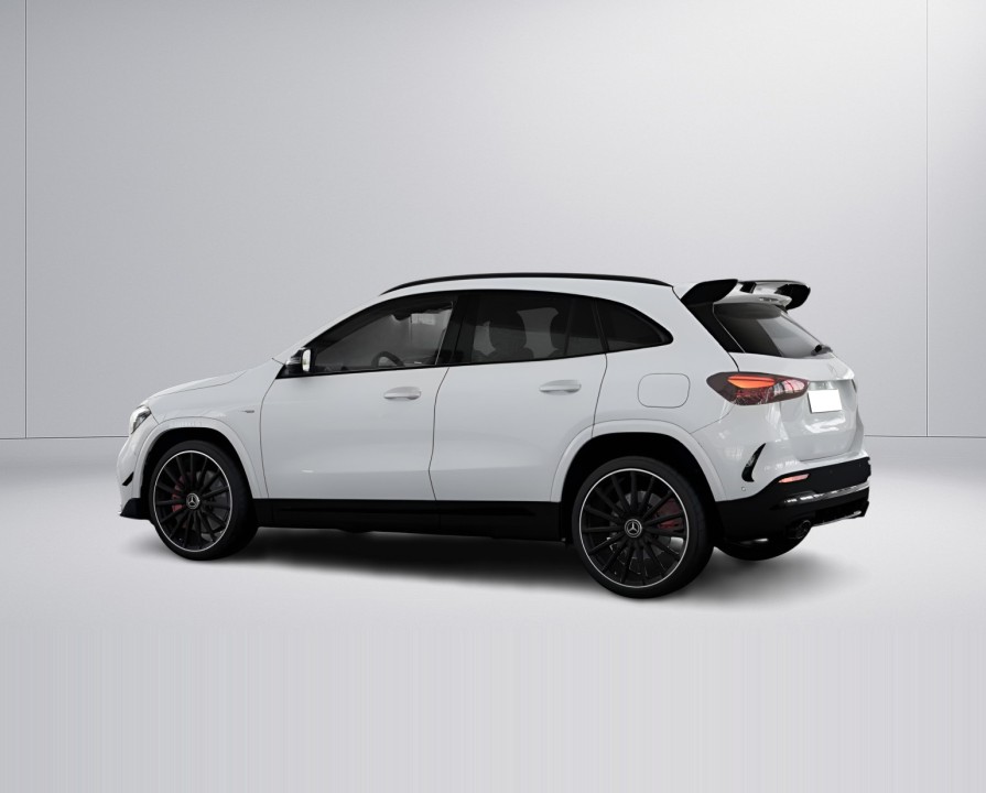 Mercedes-Benz GLA 35 AMG - foto 8