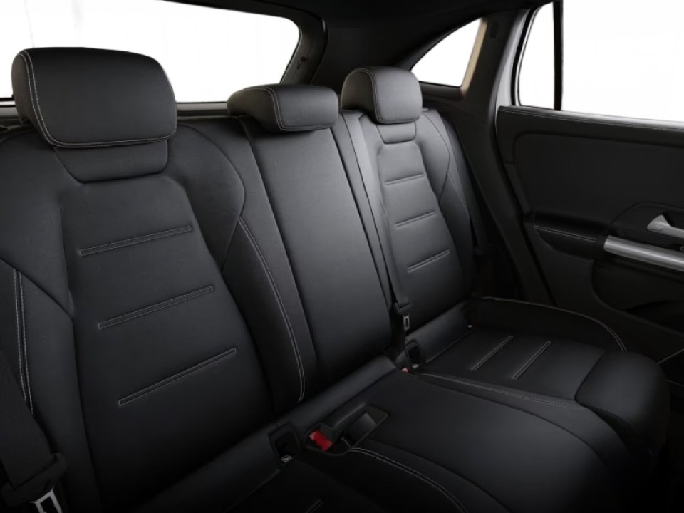 Mercedes-Benz GLA 35 AMG - foto 17