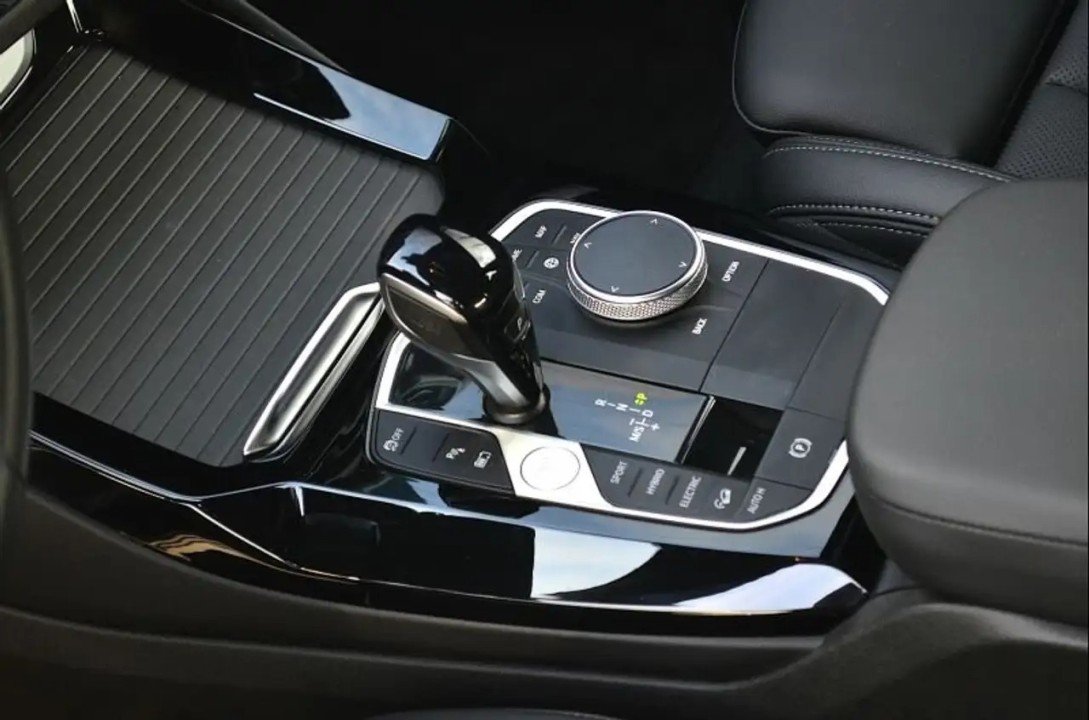 BMW X3 xDrive30e M-Sport - foto 9