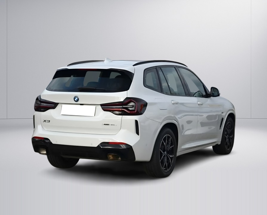 BMW X3 xDrive30e M-Sport (2)