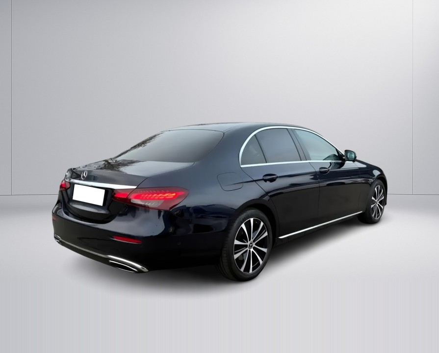 Mercedes-Benz E 220d (3)