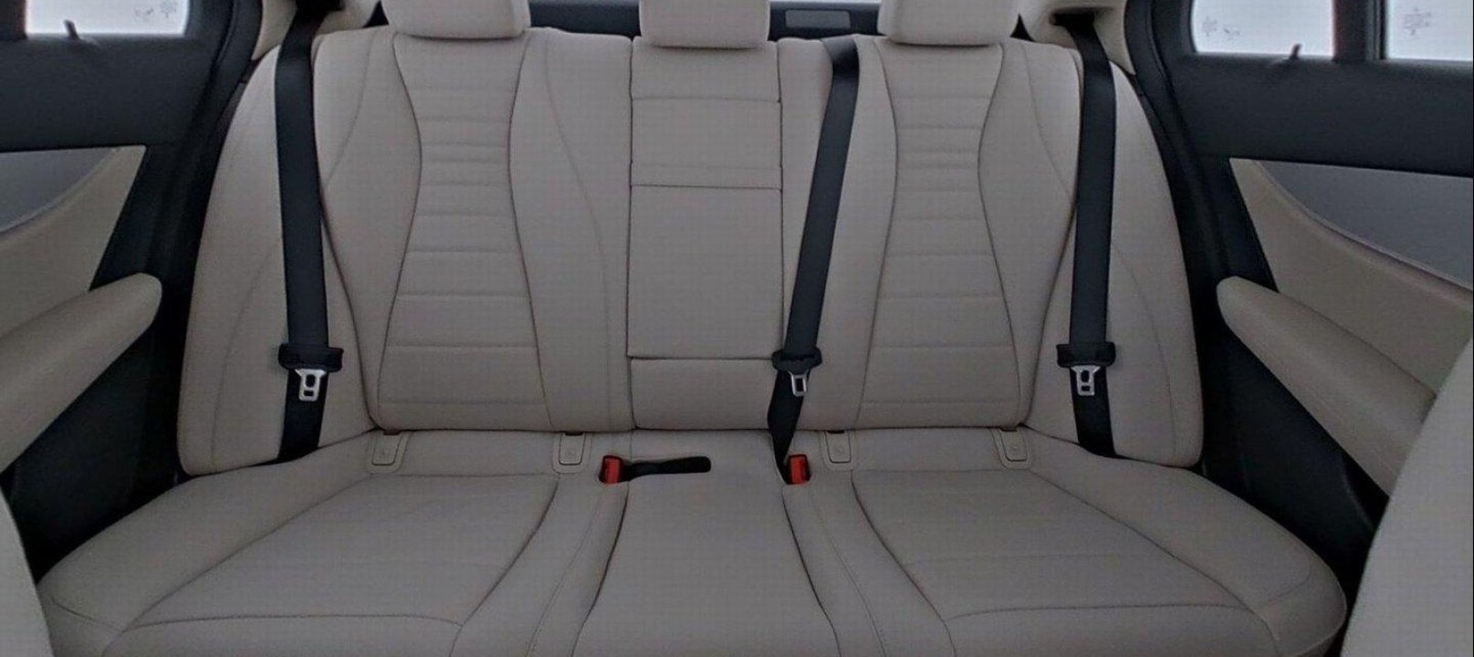 Mercedes-Benz E 200d - foto 12