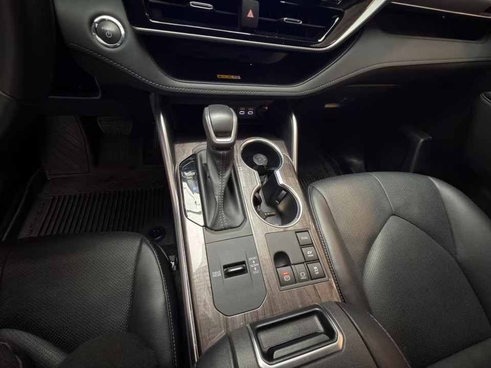 Toyota Highlander Luxury - foto 13