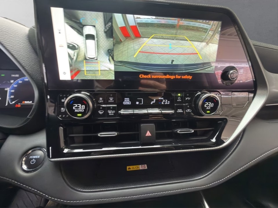 Toyota Highlander Luxury - foto 14