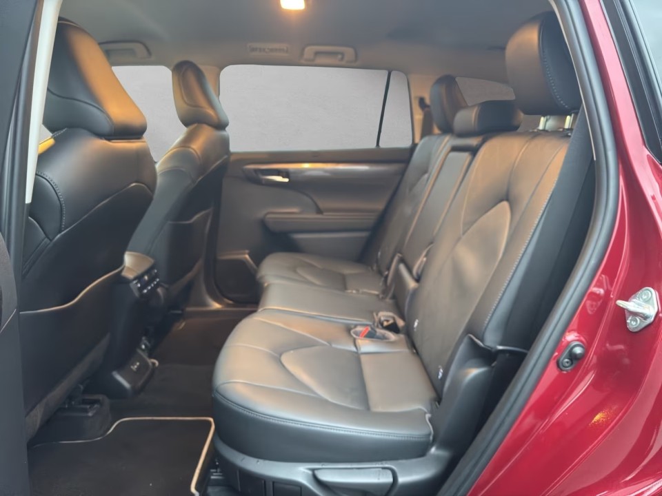 Toyota Highlander Luxury - foto 17