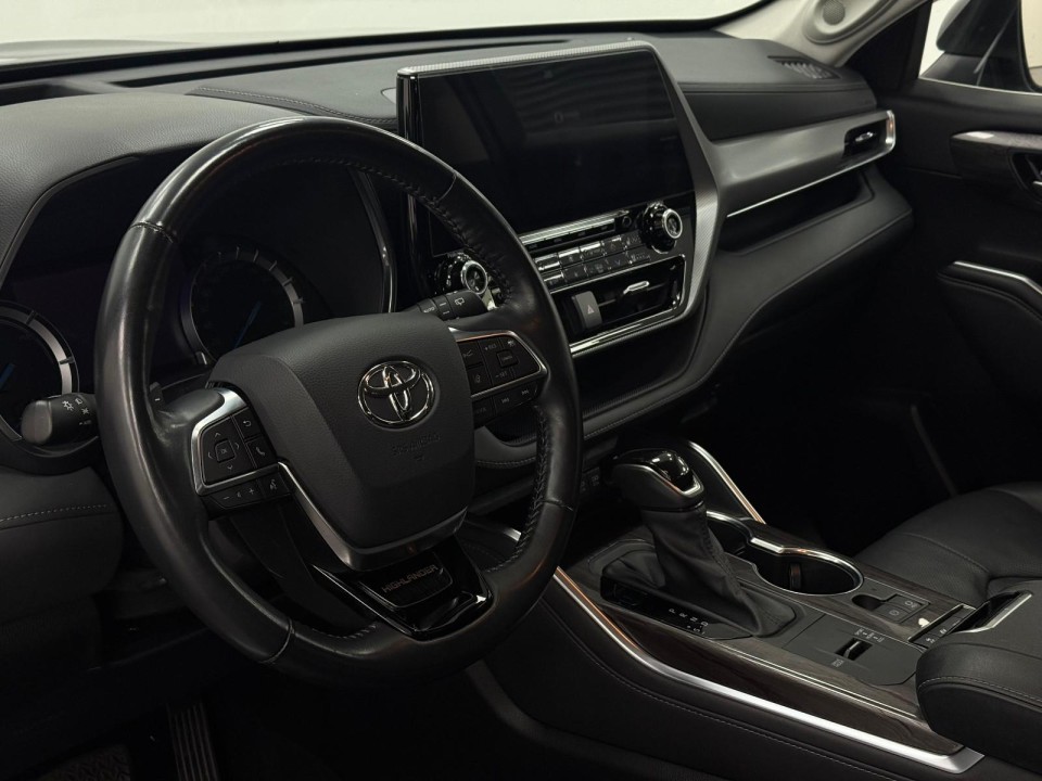 Toyota Highlander Luxury - foto 14