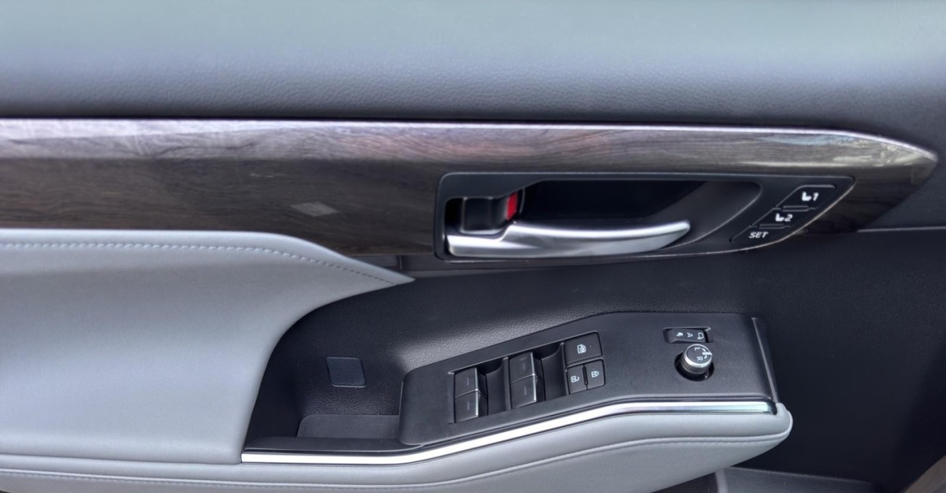 Toyota Highlander Luxury - foto 20