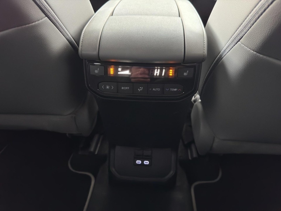 Toyota Highlander Luxury - foto 19