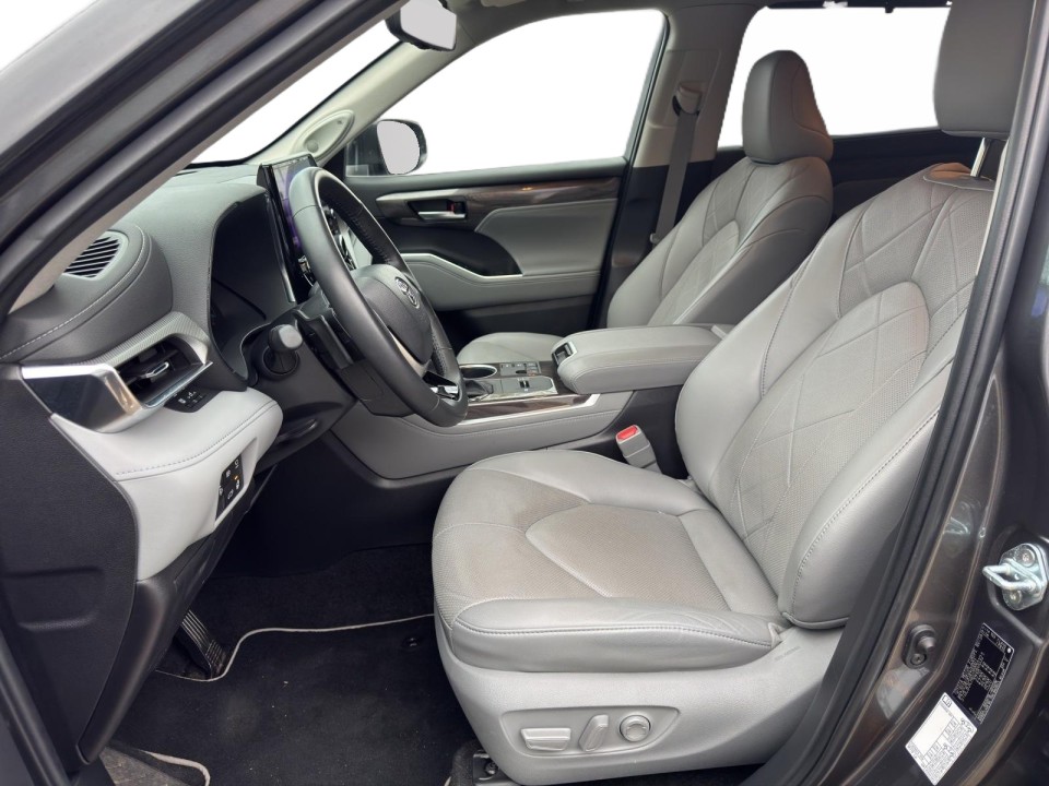 Toyota Highlander Luxury - foto 9