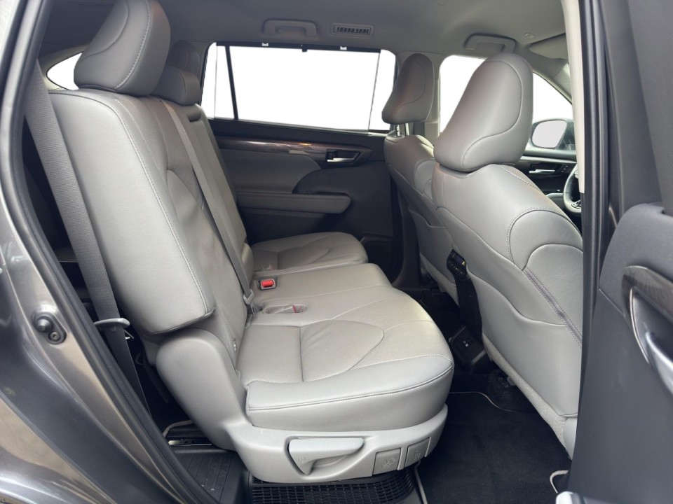 Toyota Highlander Luxury - foto 12