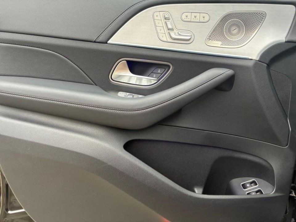 Mercedes-Benz GLE 400e 4MATIC AMG Line - foto 17